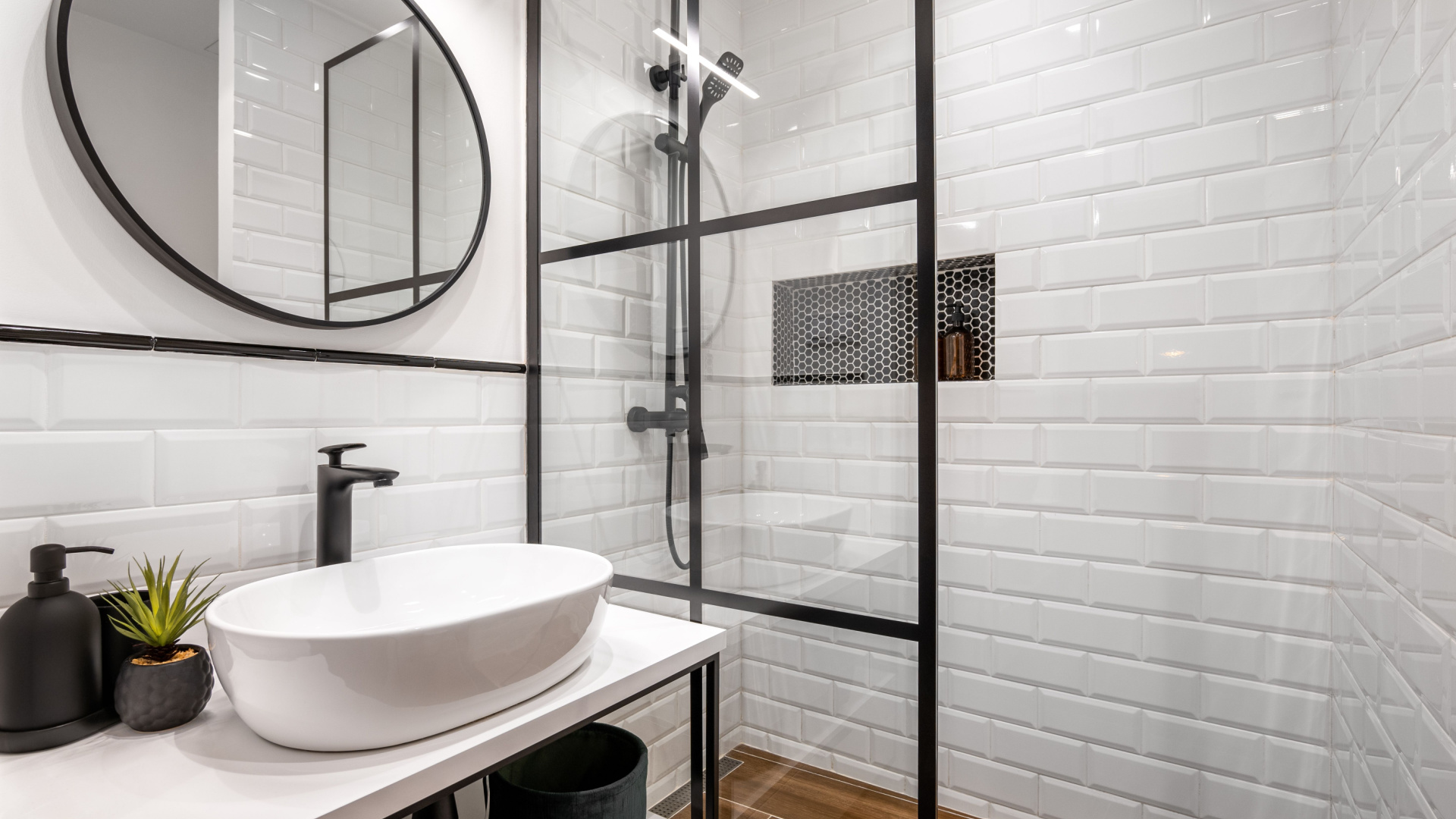 9 Bathroom Items to Replace Regularly