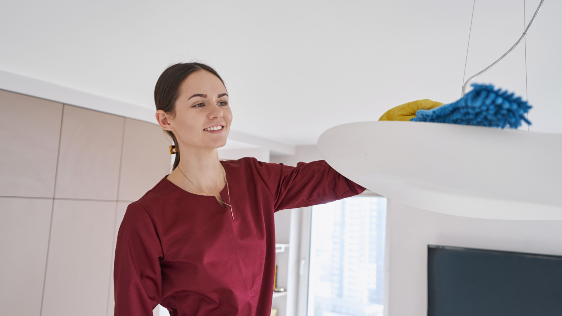 How to Clean Light Fixtures